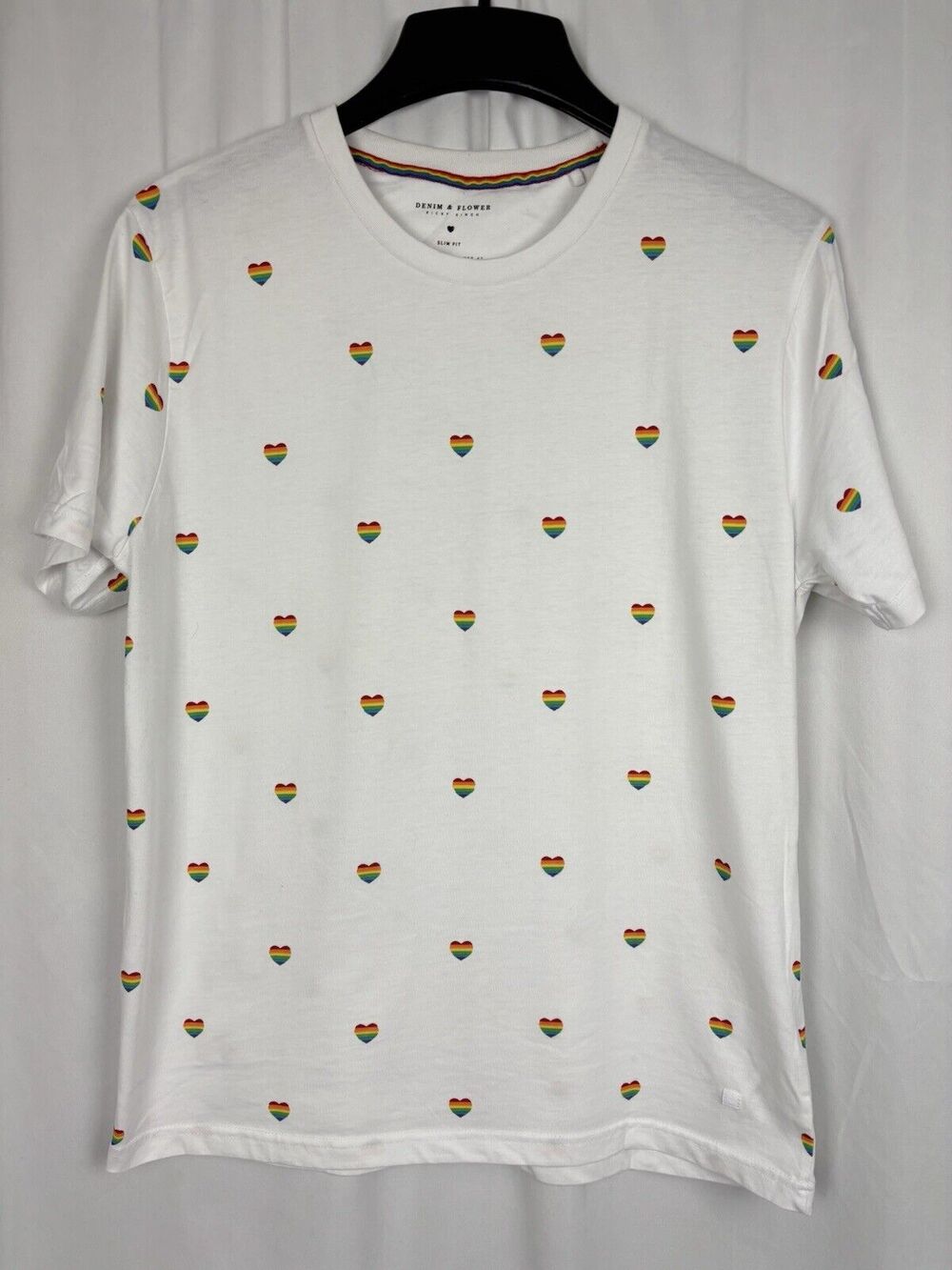 Denim & Flower Ricky Singh Men’s Large White/ Rainbow Heart Tshirt
